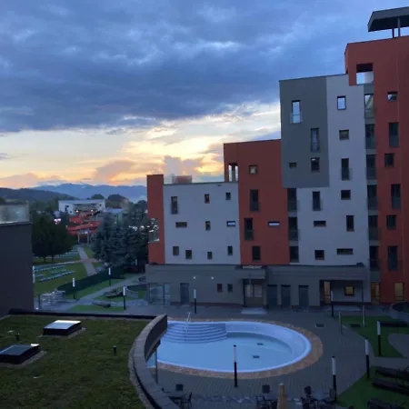 Family - Free Pool * Bešeňová