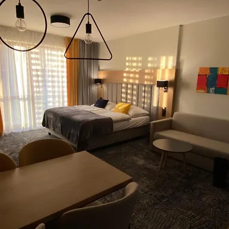 Family - Free Pool * Bešeňová