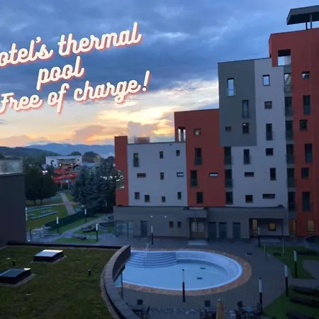 Family - Free Pool * Bešeňová