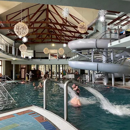 Family - Free Pool Bešeňová