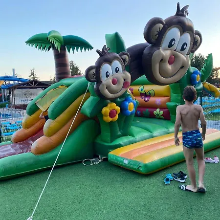 Family - Free Pool Apartment *