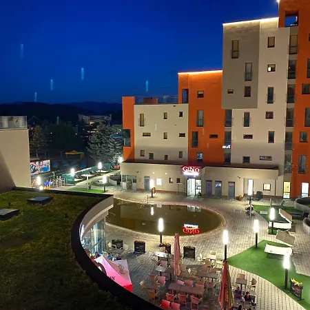 Apartamento Family - Free Pool Bešeňová